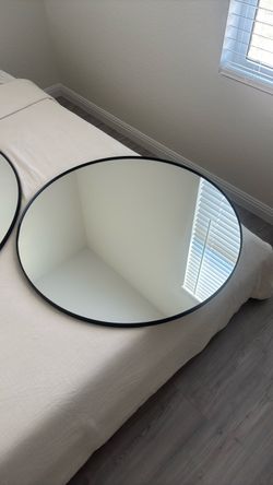 31” circular mirror