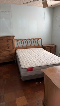 Antique bedroom set