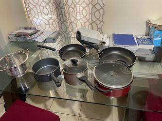 Random hardly used pots/pans