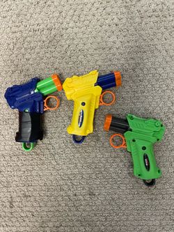 3x  nerf pistols