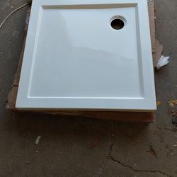 31 in x 31 in Corner Drain Shower Base in White