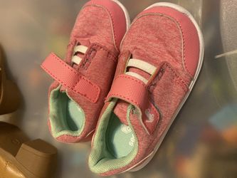 Toddler Girl Size 7 Shoes