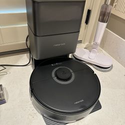 Slightly Used Roborock Q7 Max + Robot Vacuum And Mop With Auto Empty Dock