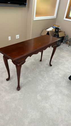 Sofa Table - Queen Anne Style