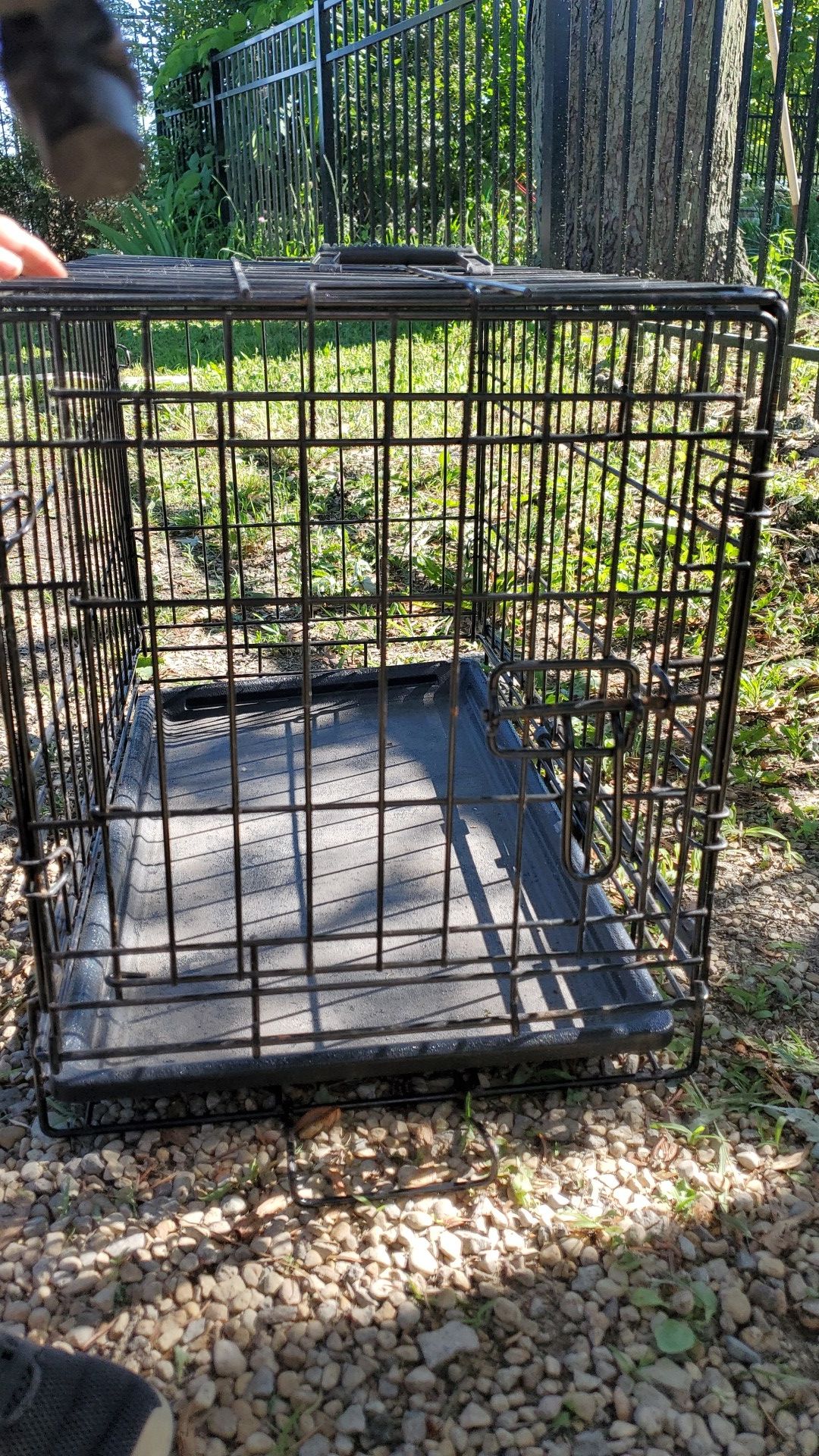 Dog crate