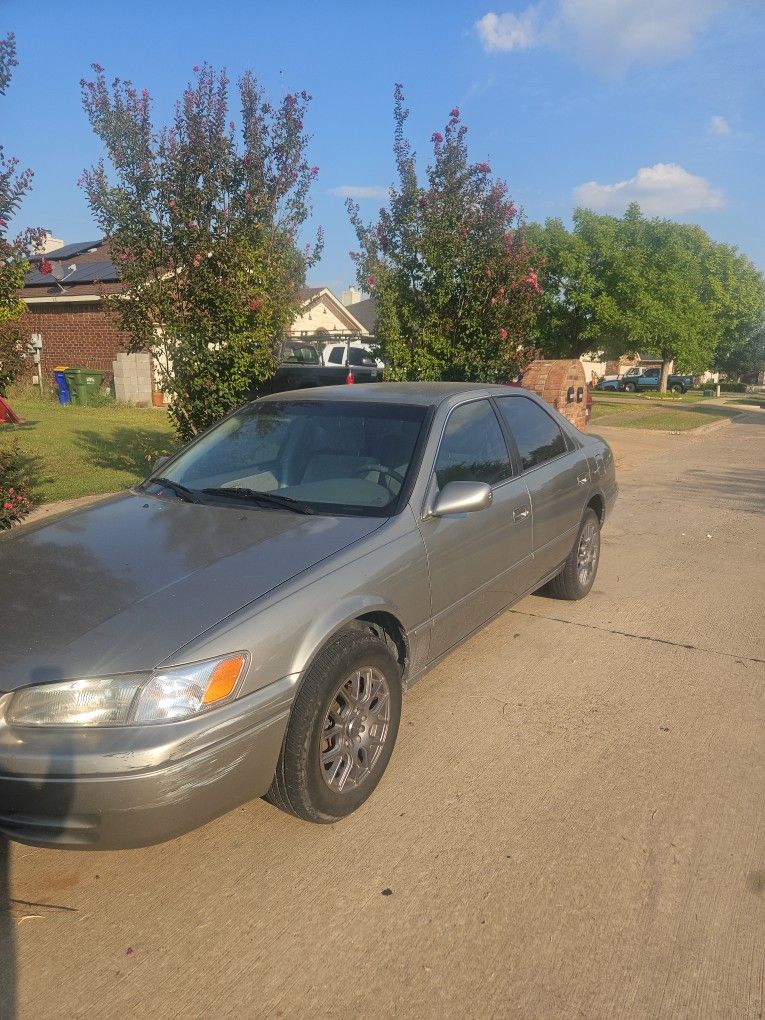 1999 Toyota Camry