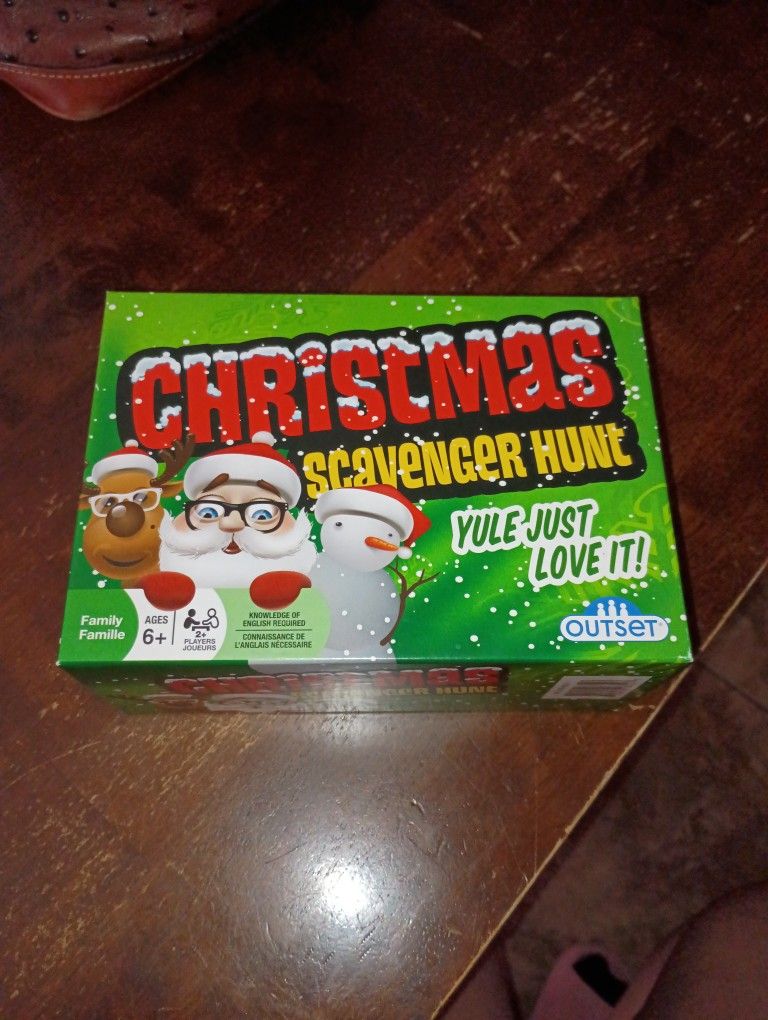 Christmas Scavenger Hunt Cards