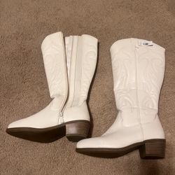 White cowgirl boots