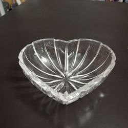 Ribbed Cut Glass Heart Shaped Trinket/ Candy Nut Dish 6" X 6" X 2"H