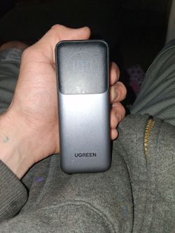 Ugreen 1000 watt 12000mah portable charger