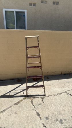 Wooden Step Ladder 6-Foot