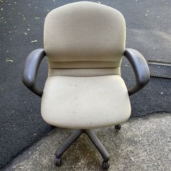 Office chair 