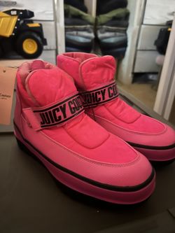 Juicy Couture Snow boots