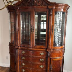 Beautiful China Cabinet 