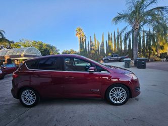 2013 FORD CMAX,4 CYL,42 MPG!,CLEAN TITLE,SMOG,2027 APRIL TAGS,LOADED
