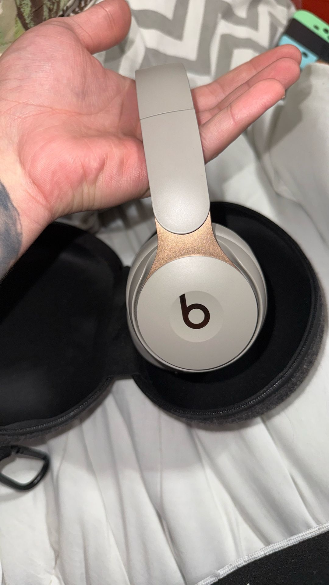 Beats Solo Pro