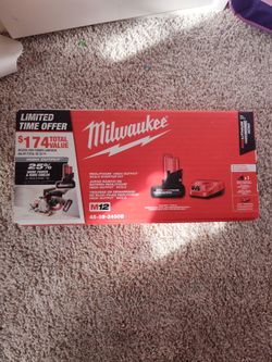 Milwaukee M12™ REDLITHIUM™ HIGH OUTPUT™ XC5.0 starter kit