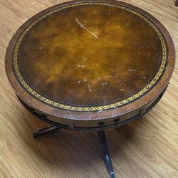 ANTIQUE PEDESTAL TABLE 