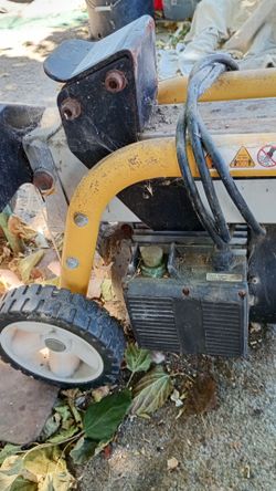 40 ton Ryobi wood splitter good working condition can try before buying