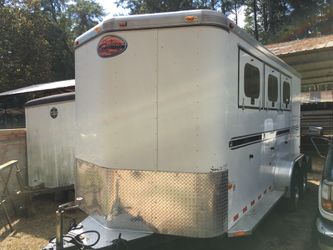 2004 sundowner horse trailer