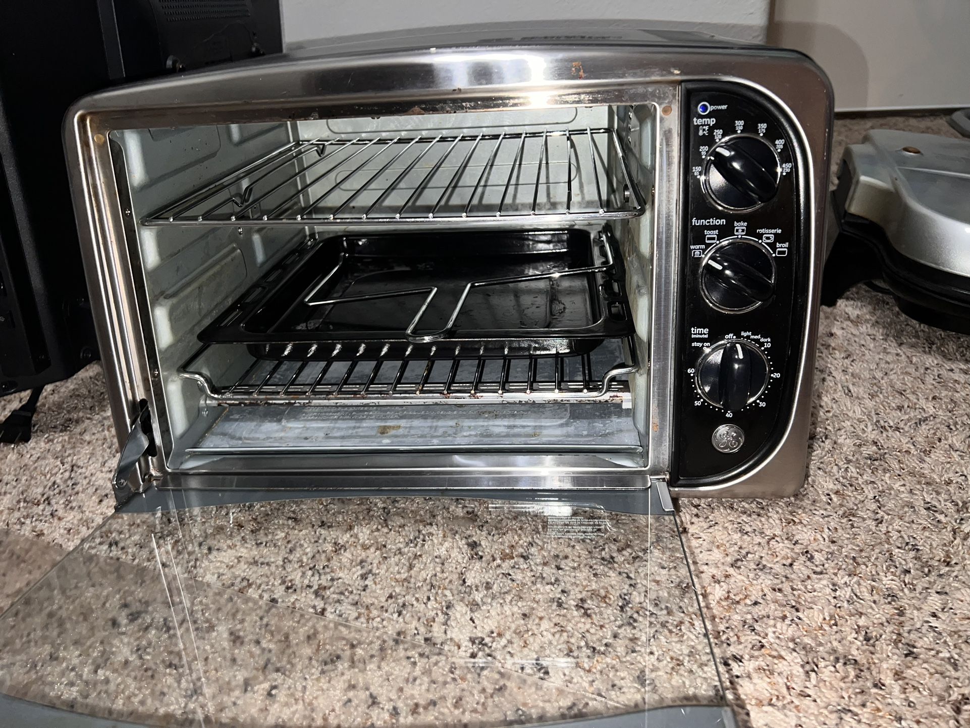 Black & Decker Toast R Oven for Sale in El Paso, TX - OfferUp