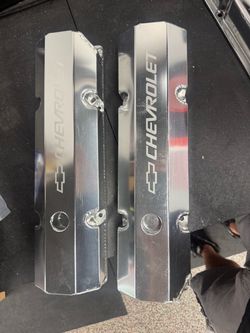 Small block Chevy valve covers