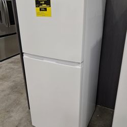 Refrigerator - Refrigerador  - Nevera 
