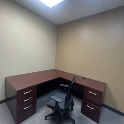 OFFICE DESK FOR SALE 