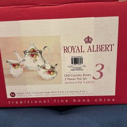 Royal Albert Old Country Roses 3 Pieces Tea Set
