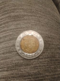 5 pesos