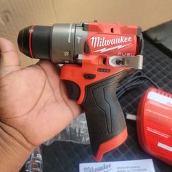 MILWAUKEE M12 FUEL 12V LITHIUM-ION BRUSHLESS CORDLESS 1/2-IN HAMMER DRILL 2.0 AH BATTERY AND CHARGER INCLUDED 