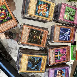 Huge Lot Of Yugioh Yu Gi Oh Cards Vintage More Than 700 Plus Holos for Sale  in Miami, FL - OfferUp