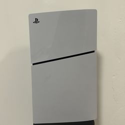 Ps5 with 3 controllers