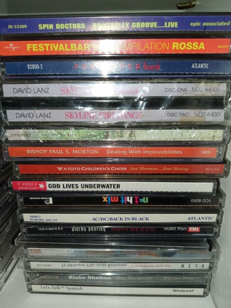 100s of Music cds