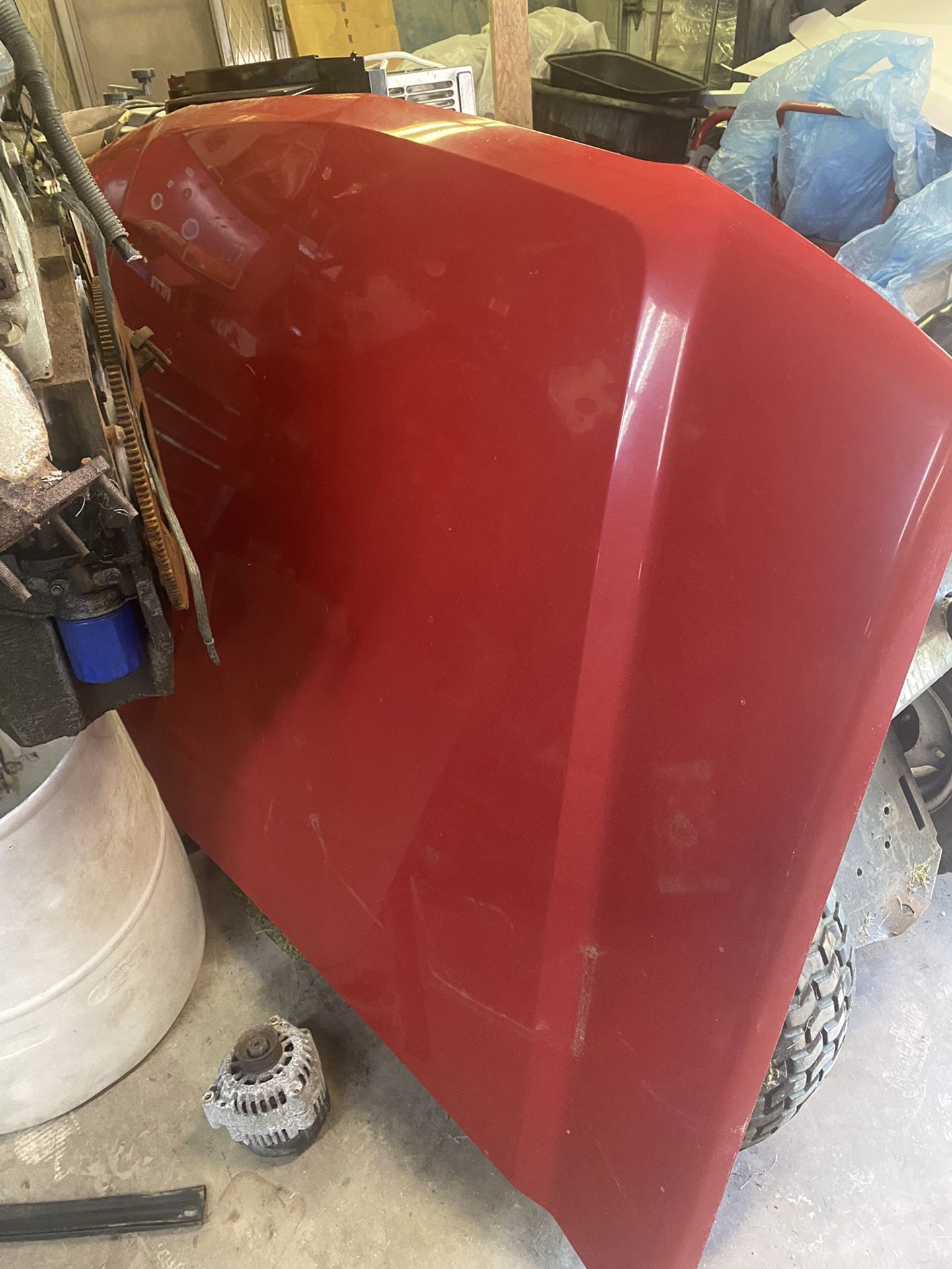 99-05 Chevy Silverado Hood