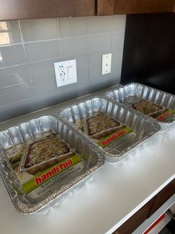 3 Giant Lasagna Pans