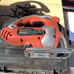 Black & Decker   Jig Saw   JS 600.  20 mm