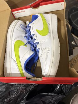 Nike 4y