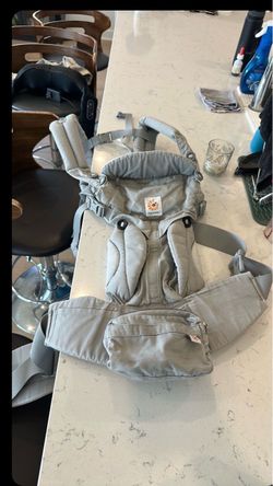 Ergo-baby carrier