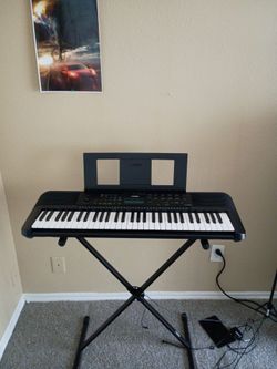 Yamaha PSR-E583 61-key Portable Keyboard