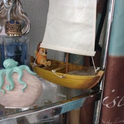 Boat Figurines 