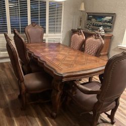 Michael Amini Tuscano Collection Dining Set ( Deliver Available) 