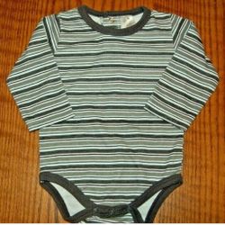 Calvin Klein Boys 3-6M Gray & White One-Piece Long Sleeve T-shirt