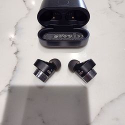 True Noise Cancelation Earbuds Bawers & Wilkins  Pi7 S2