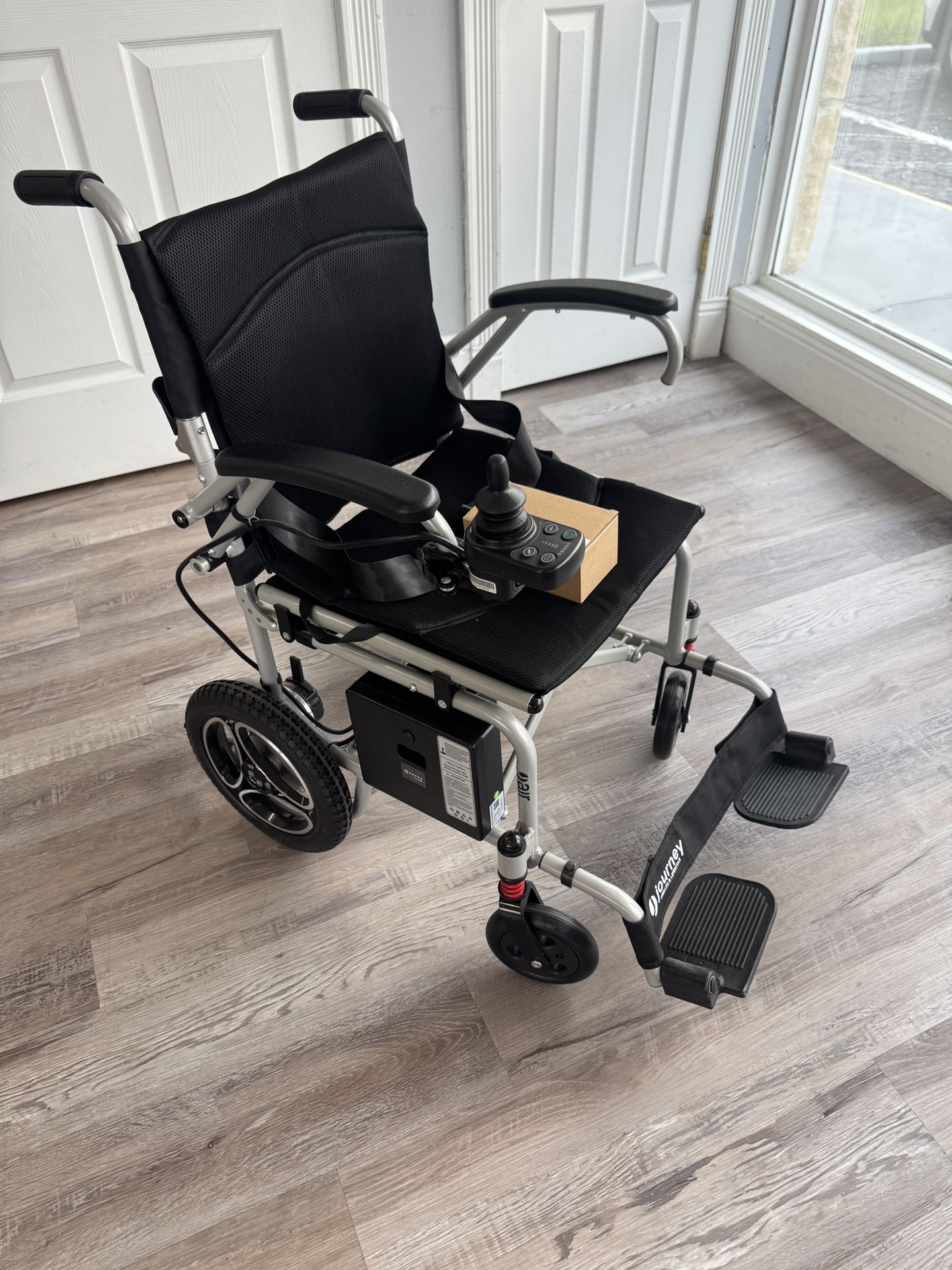 NEW Journey Air Folding Power Chair