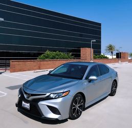 Toyota Camry 2019 SE