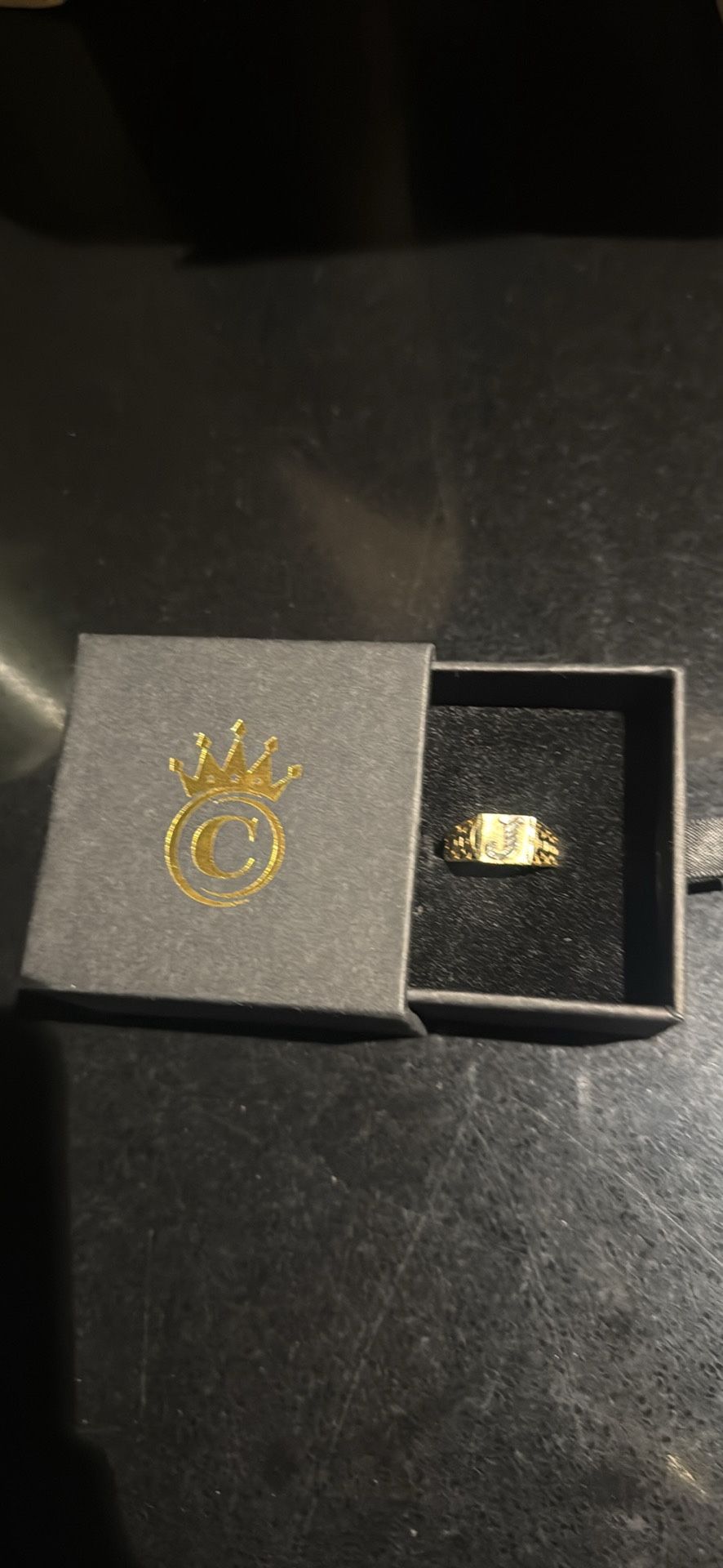 10k “J” initial ring