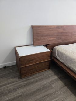 Hunter bedroom nightstand