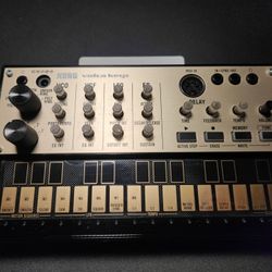 Korg Volca Keys Analog Synthesizer
