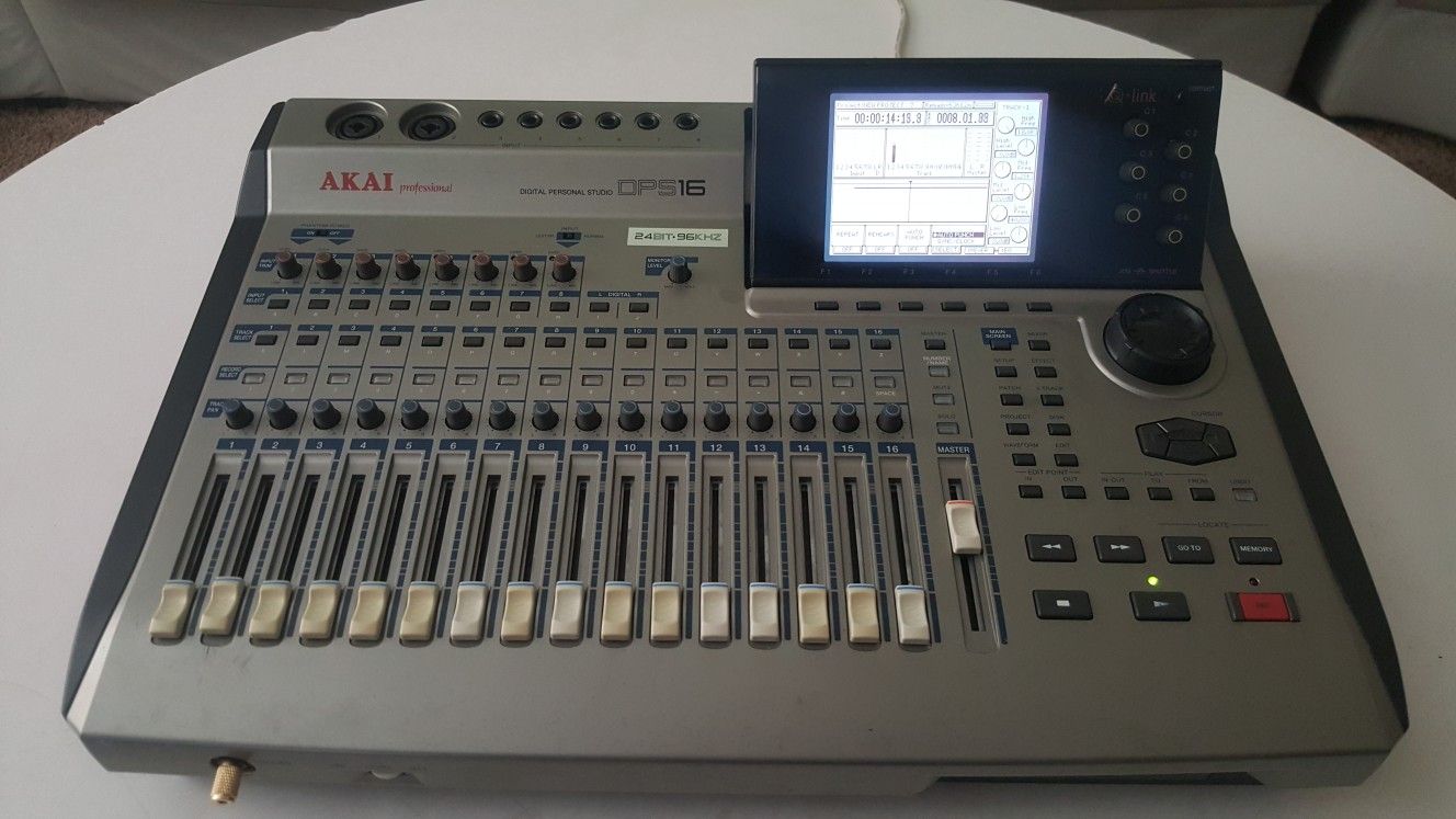 Akai DPS16- Digital Recorder